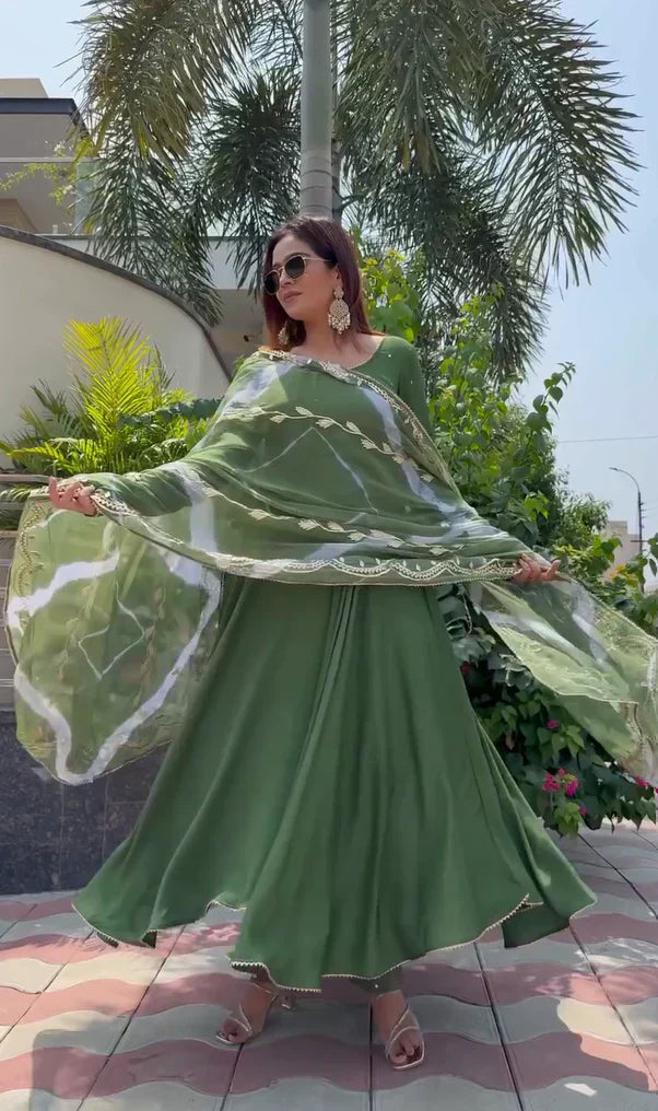 Women Anarkali Kurta With Trousers & Dupatta