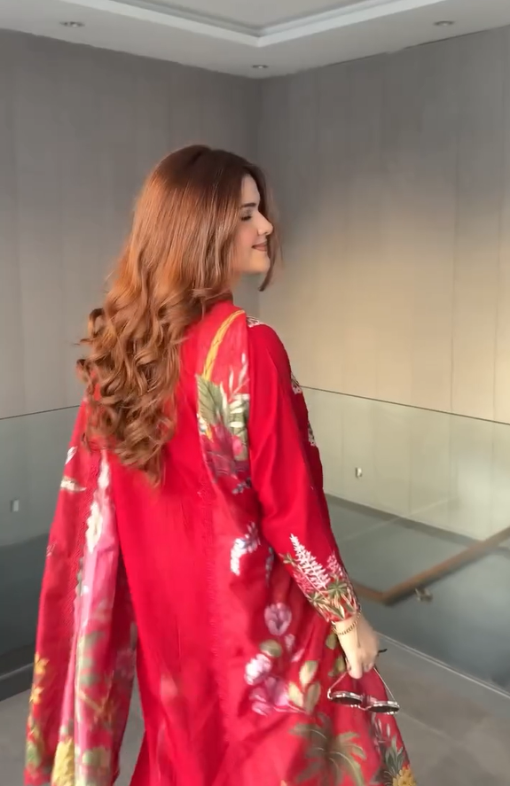 Saira Shakira Bloom Luxury Lawn