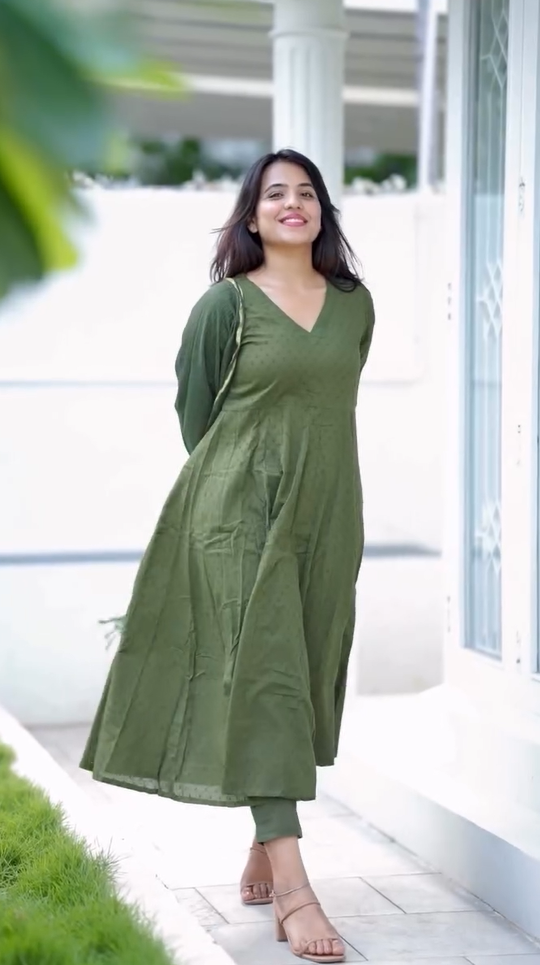 Alia Green Kurta Set with full set