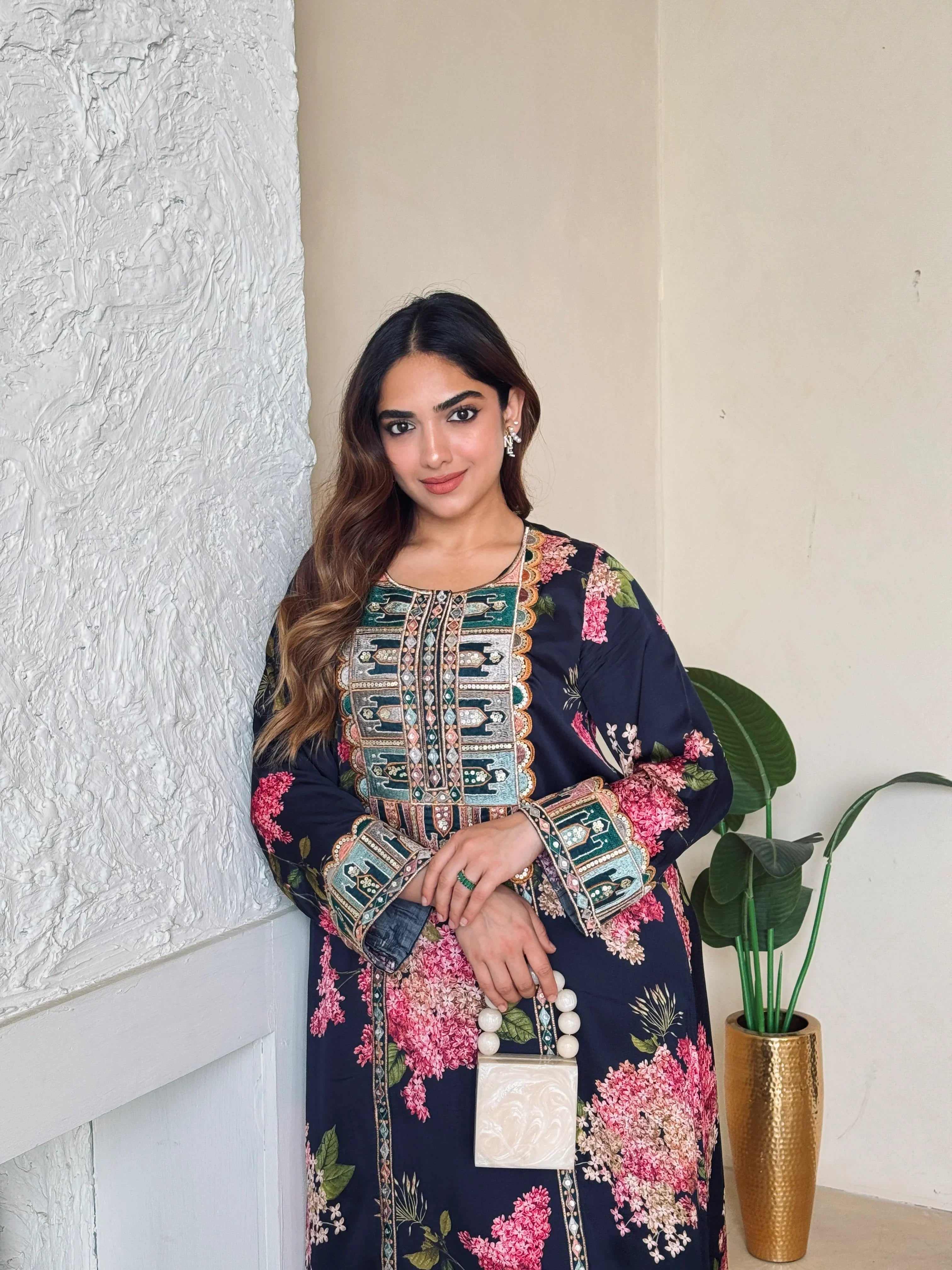 FLORAL EMBROIDERED KAFTAN